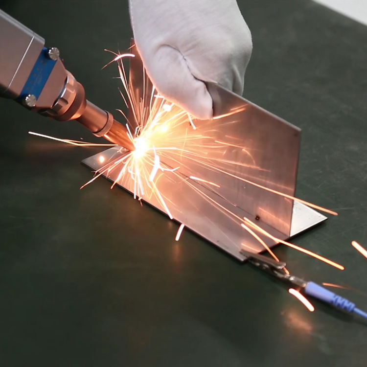 手持式激光焊機 手持式激光焊機